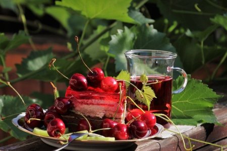 Cherry juice has health benefits